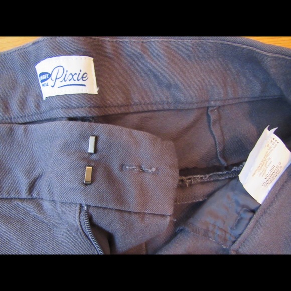 Old Navy Pixie Chino Charcoal Gray pants - Picture 7 of 7